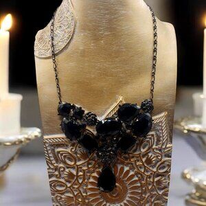 Vintage Avon Dark Gray & Black Pendants on a Gunmetal Gray Chain Bib Necklace